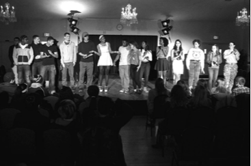Participants take a bow at the end of the show.
